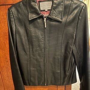 Juliet Michelle Black Leather Jacket
Fully lined with pockets